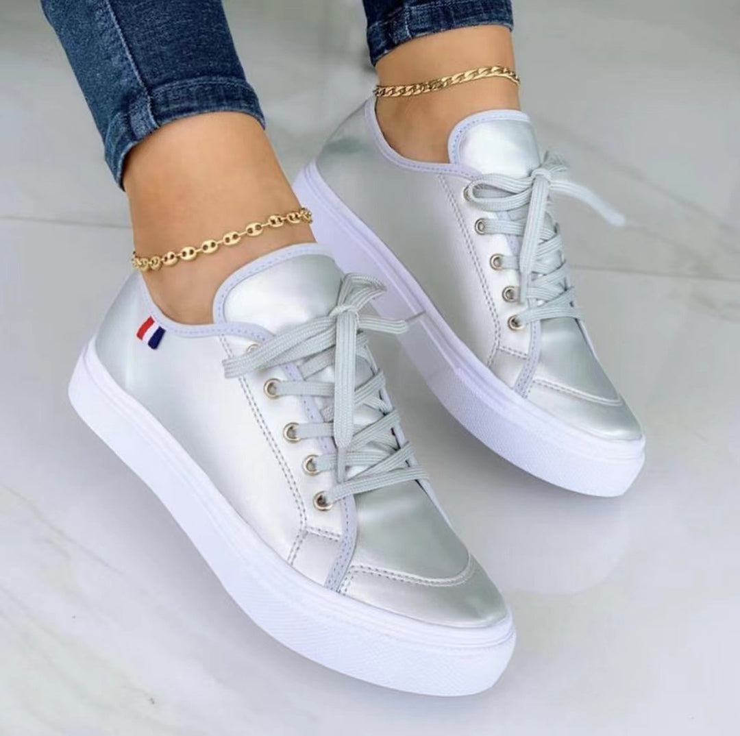 Dame Sneakers med klassisk design og åndbart overflade Stilla
