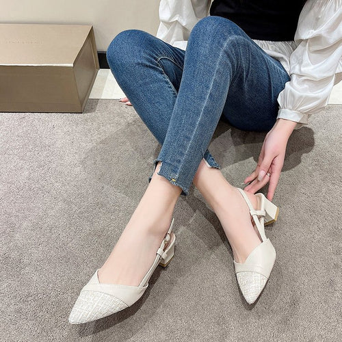 Dame Slingback-Pumps med elegant spids design og behagelig blokhælhøjde Stilla