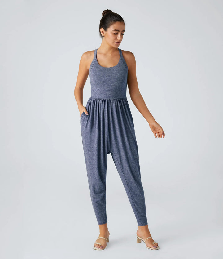 Dame jumpsuit med afslappet snit og praktiske sidelommer Stilla