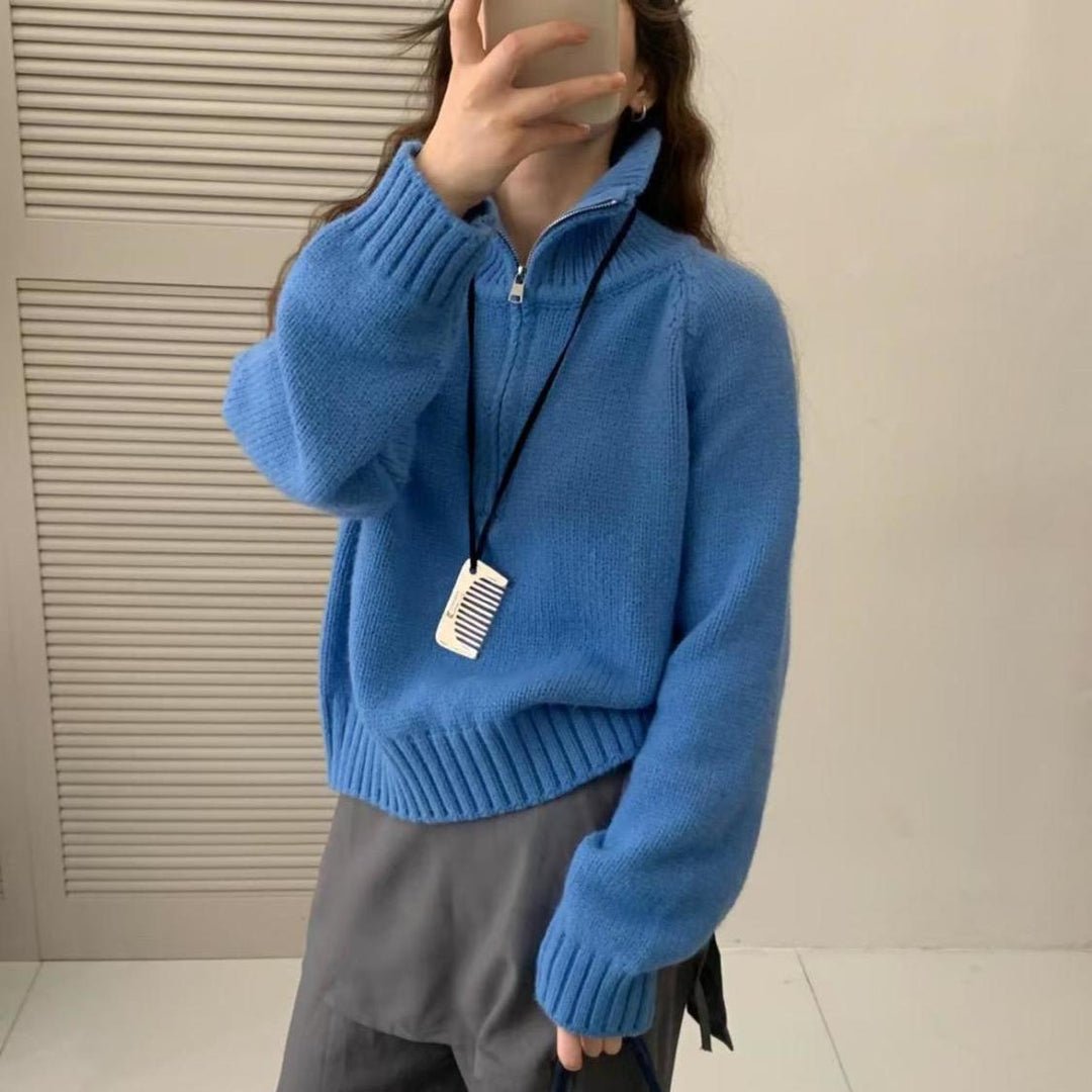 Kvinders fashionable strikket sweater med høj krave og lynlås Stilla