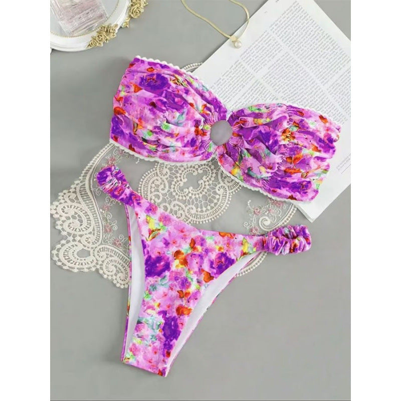 Dame Bandeau-bikini med romantisk flæseudstyr og forførende blomsterdesign Skovae