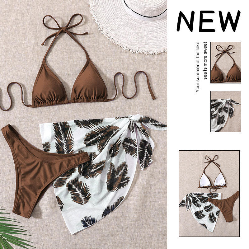 Dame Triangle-Bikini med en elegant indpakket nederdel Skovae
