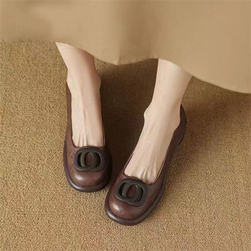 Dame elegante ballerinas med moderne remdesign og komfortabel blokhæl Stilla