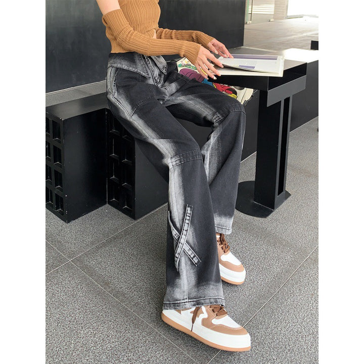 Kvindernes bredskårne jeans med innovative sideskår Stilla