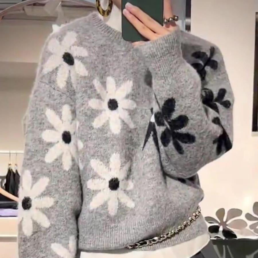 Kvinders strikket sweater med blomstret mønster og afslappet pasform Stilla