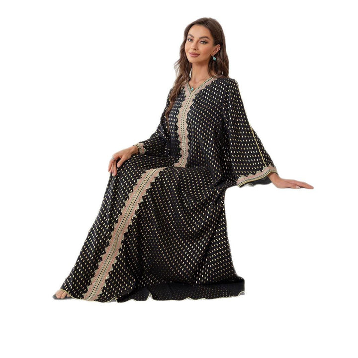 Kvinders maxi kjole i elegant kaftan stil med delikate udsmykninger Stilla