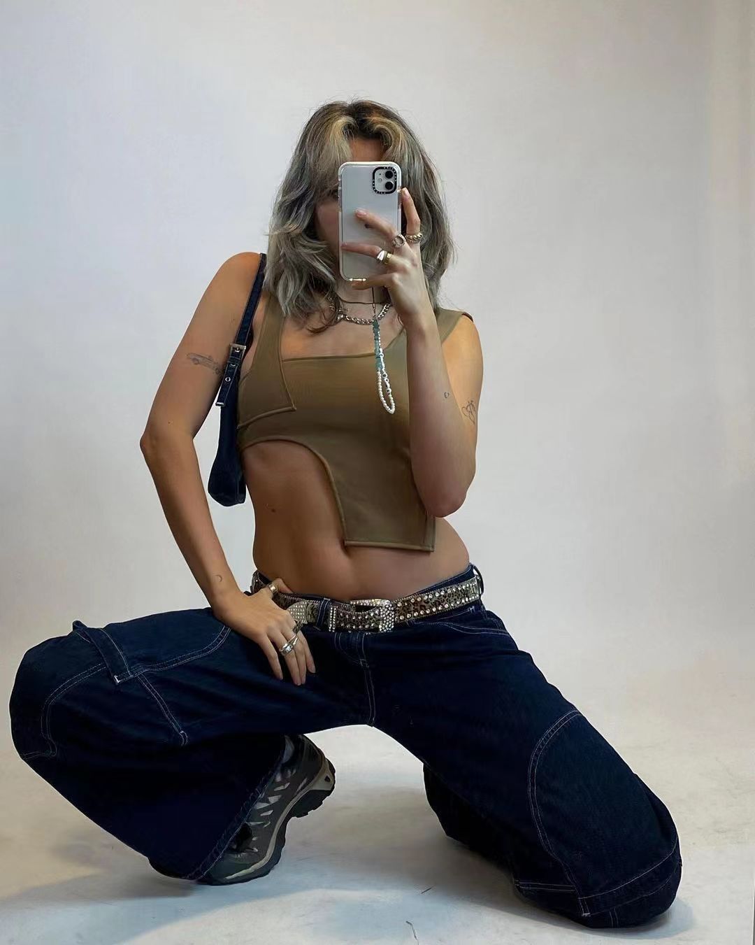 Dame Urban asymmetrisk Crop-Top Stilla