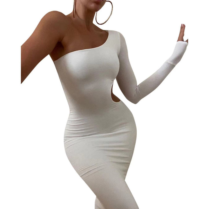 Dame asymmetrisk lang kjole med cut-out og langærmet stil