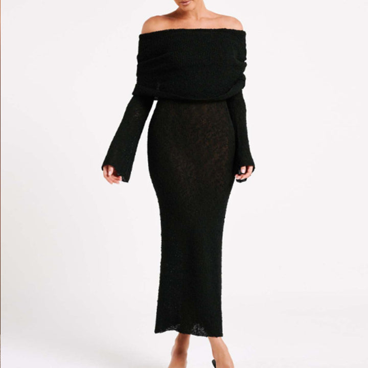 Dame Off-Shoulder Strikkjole med lange ærmer og elegant silhuet Skovae