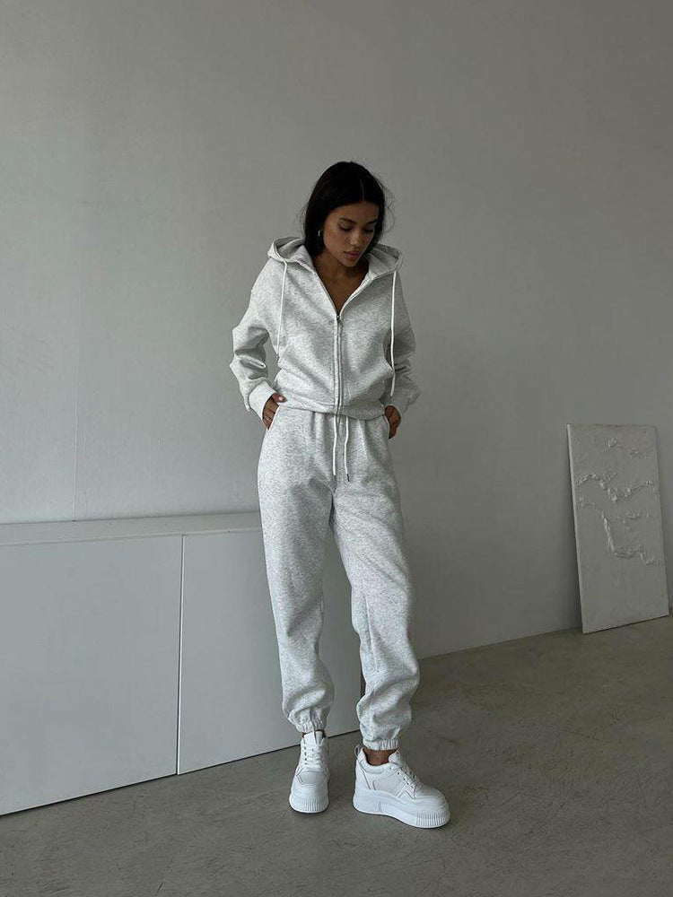Kvinders sporty hoodie sæt med høj talje og praktiske lommer Skovae