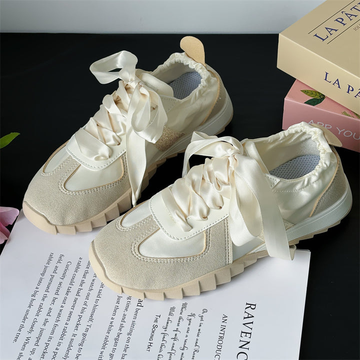 Dame Sneakers med elastisk snøresystem og åndbar tekstilstruktur Stilla