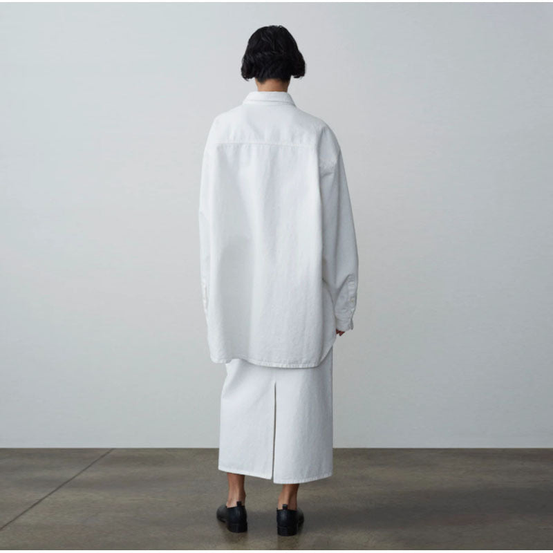 Dame casual oversized skjorte bluse lavet af højkvalitets bomuldsstof med praktisk knaplukning Stilla