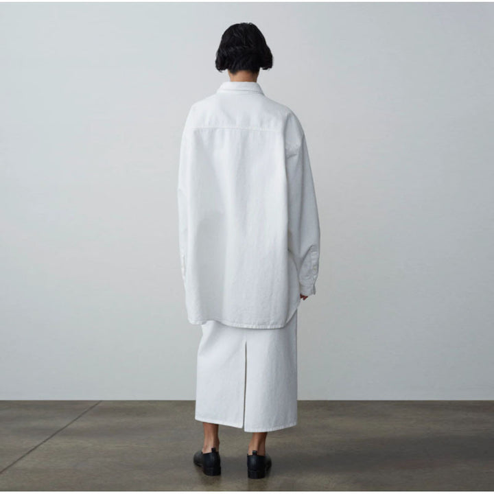 Dame casual oversized skjorte bluse lavet af højkvalitets bomuldsstof med praktisk knaplukning Stilla