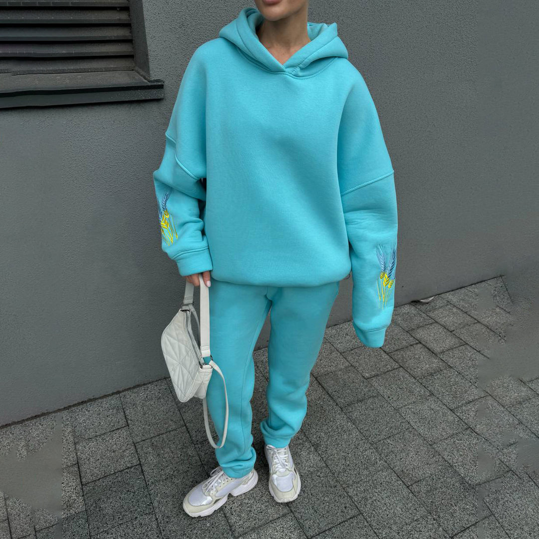 Kvinders sporty sæt bestående af hoodie og joggers Stilla