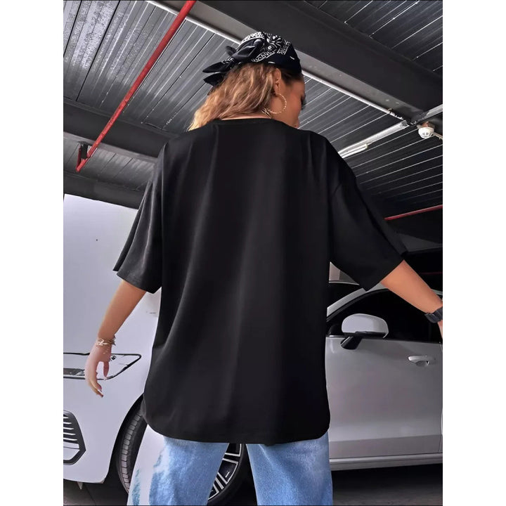 Dame oversized T-shirt med kreativt tekst Stilla