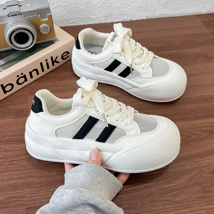 Dame sneakers i moderne design med åndbart mesh-overflade og fleksibelt såleprofil Stilla