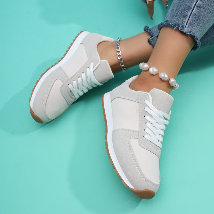Dame Hverdagsvenlige Sneakers med åndbart overmateriale og polstret fodseng Stilla