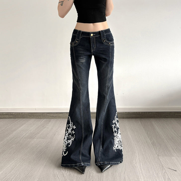 Dame jeans med udvidet ben og elegant broderi Skovae