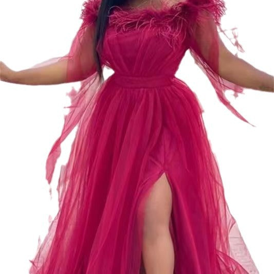 Dame Opulent Tyllkjole med transparente ærmer og høj slids Stilla