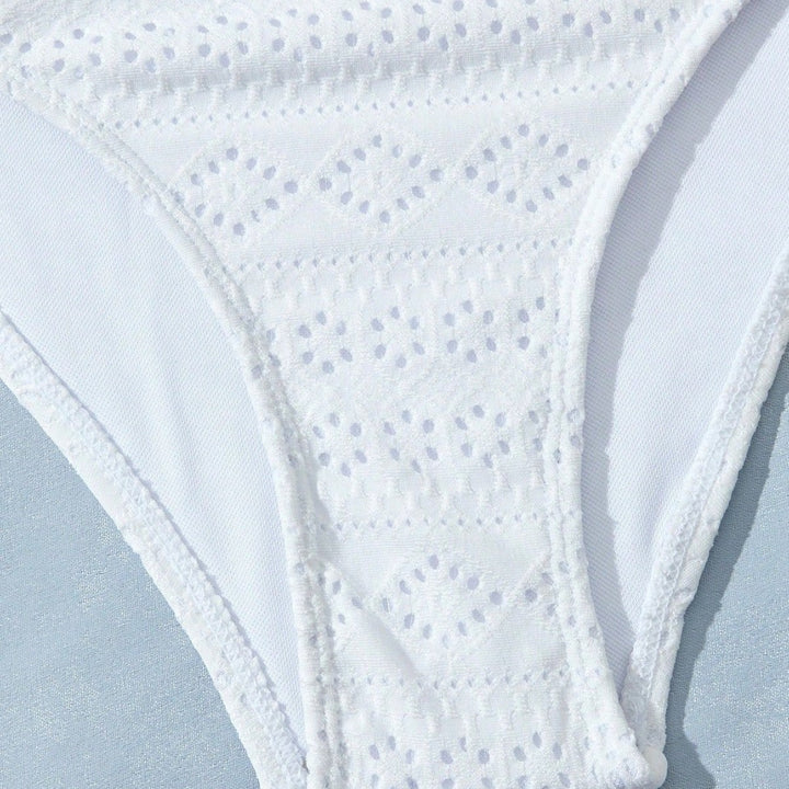 Dame Én-delt Badedragt med elegant Ruffles-detalje og legende Cut-Out Stilla