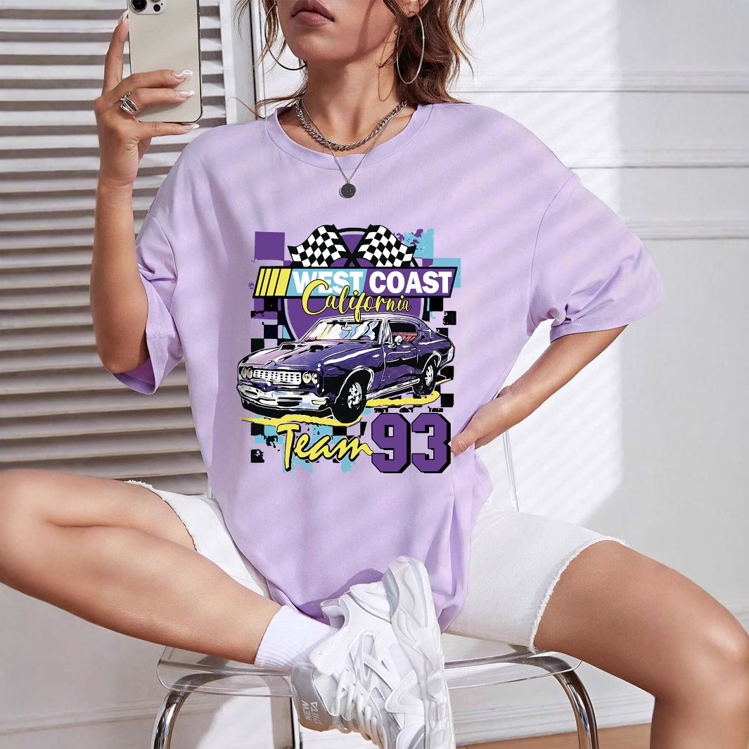 Dame T-shirt med kreativt automobildesign og afslappet snit Stilla