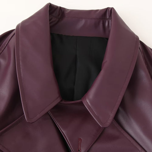 Femme Cropped Kunstlæder Bikerjakke med iøjnefaldende spænde-detaljer Stilla