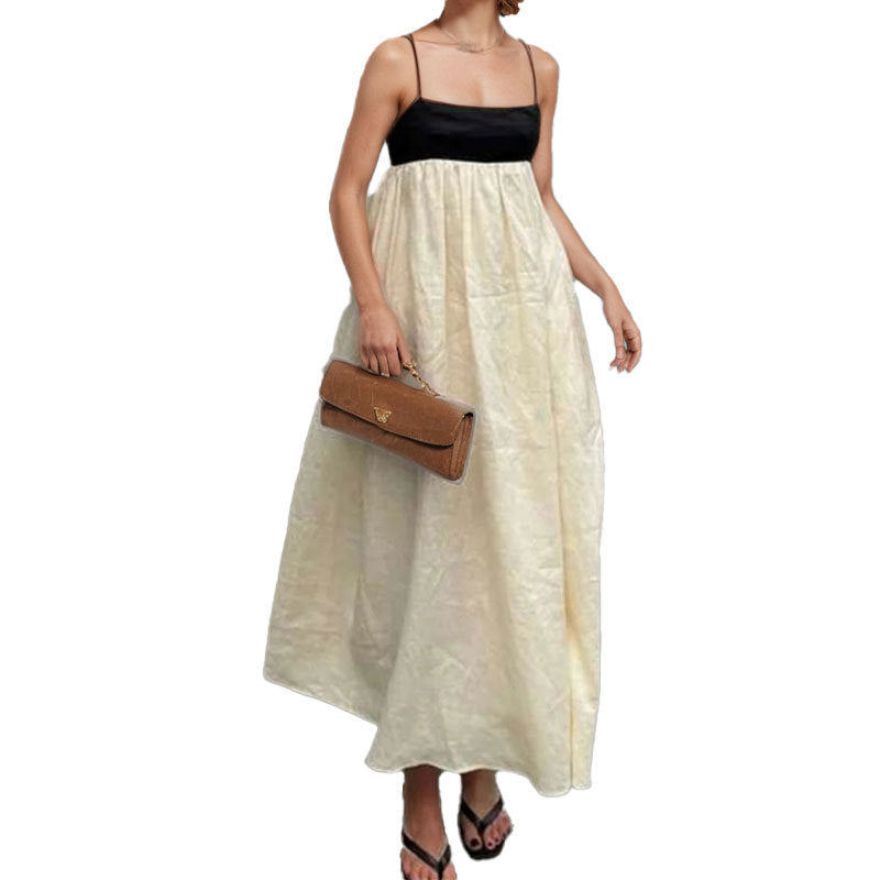 Kvinders sommer maxi kjole med elegant snit og strop detaljer Stilla