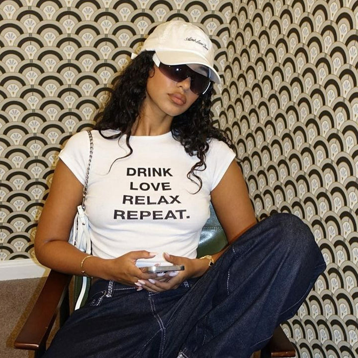 Dame cropped T-shirt med motivtryk Skovae