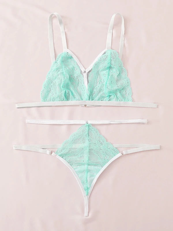 Dame spidsesæt med bralette og tanga Stilla