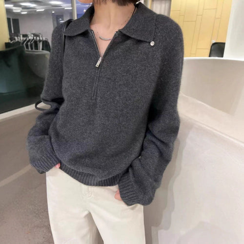 Kvinders sweater med sidelukning og elegant krave Stilla