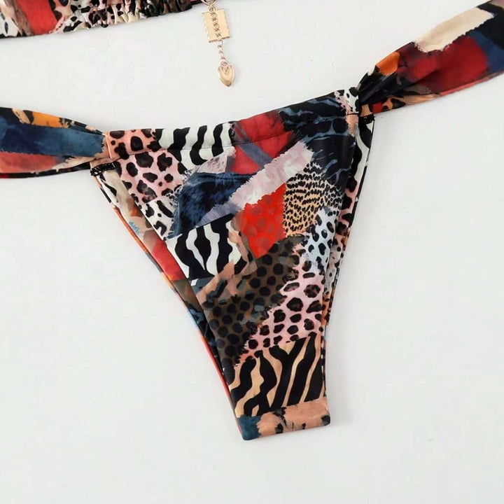 Dame Farverig mønstret Bikini med justerbare stropper og skinnende detalje Stilla