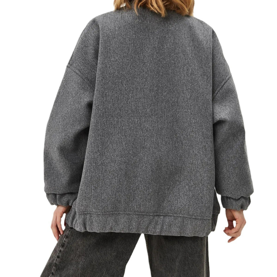 Dame Oversized Jakke med voluminøse ærmer og en moderne snap-front Stilla