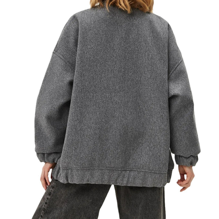 Dame Oversized Jakke med voluminøse ærmer og en moderne snap-front Stilla