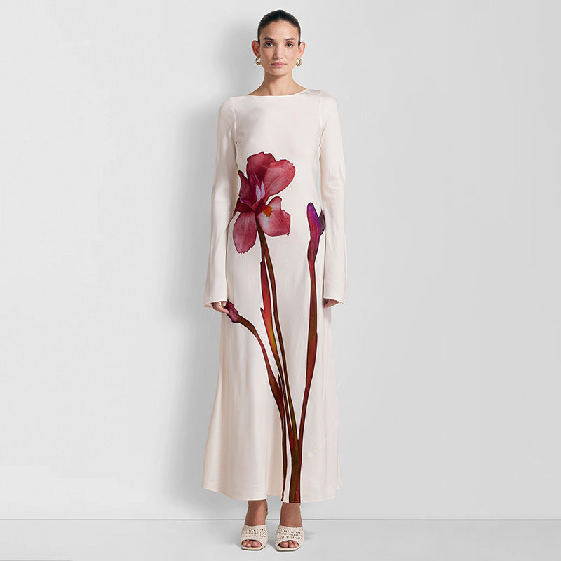 Dame maxikjole med blomstertryk og elegant langt ærme Stilla