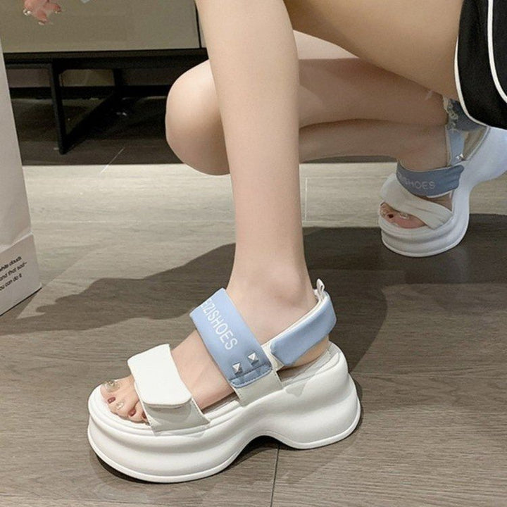 Dame mode sandaler med innovativ platform Stilla