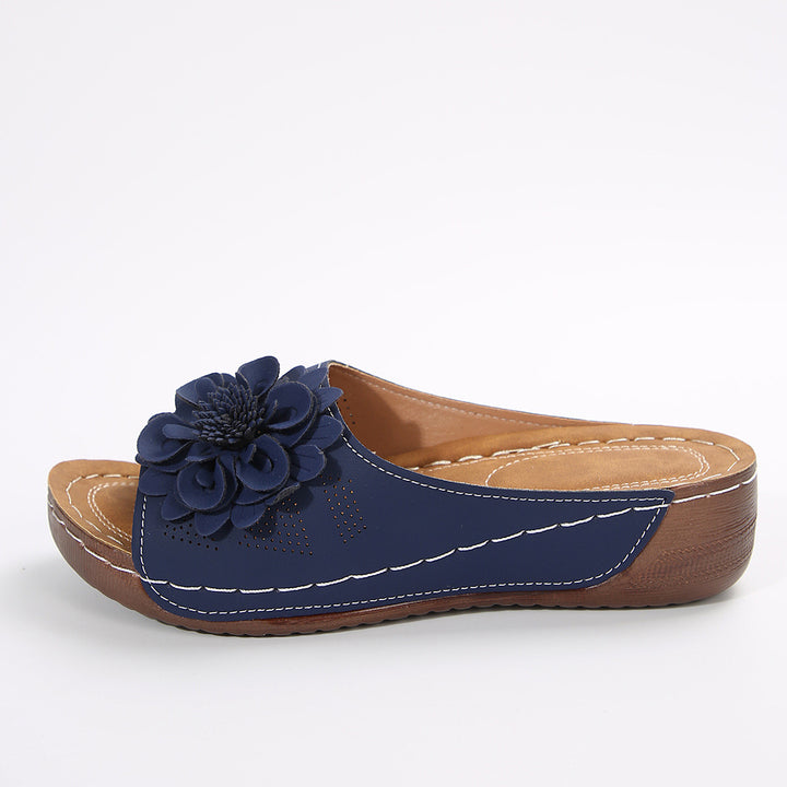 Dame Clogsandaler med dekorative blomsterapplikationer og komfortabel sål Stilla