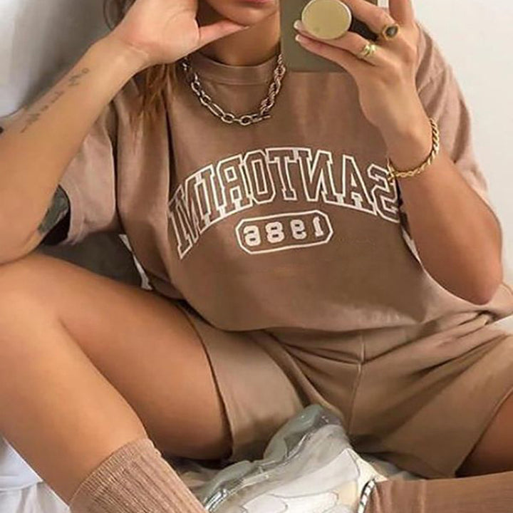 Dame fritids-T-shirt og shorts-sæt med afslappet logo Stilla