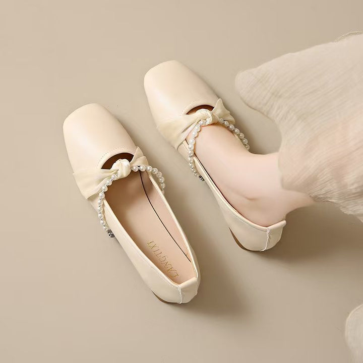 Dame Ballerinas med dekorativt sløjfe-peak og elegant perleudsmykning Stilla