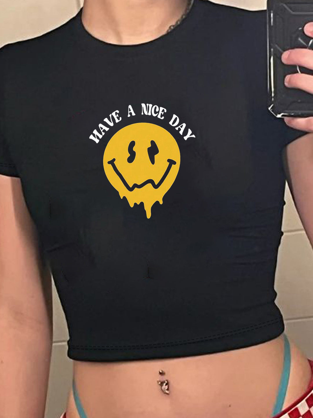 Dame T-shirt med legende kattemotiv og sarte vinger Skovae