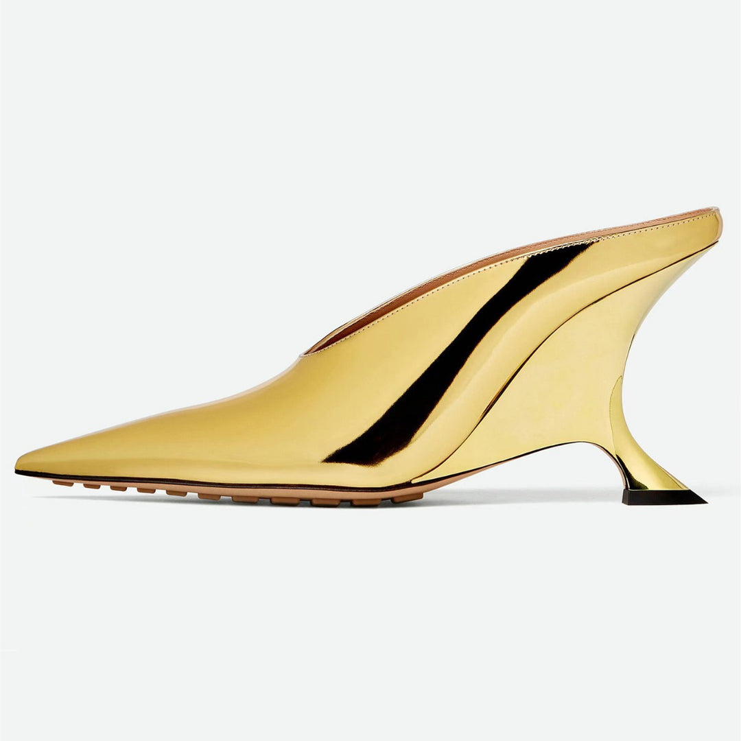 Femme Spidstærn Metallic Wedge Mules med skulptureret hæl Stilla