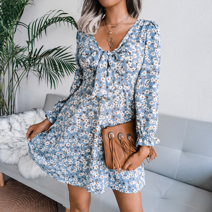 Dame Boho-inspireret minikjole med sløjfe-detalje Stilla