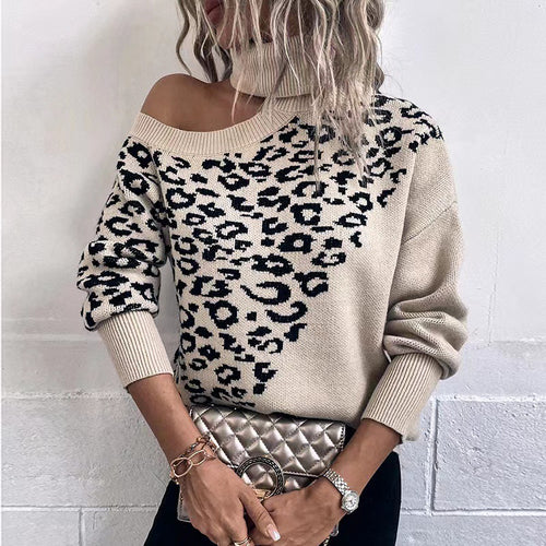 Damepullover med moderne leopardmønster og off-shoulder design Stilla