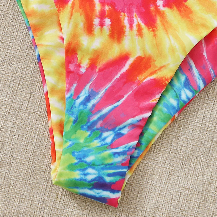 Dame bandeau-bikini i trendy batikmønster Skovae