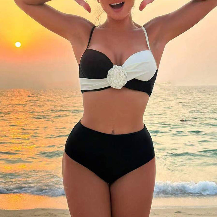Dame bikini-sæt med blomsterdesign Stilla
