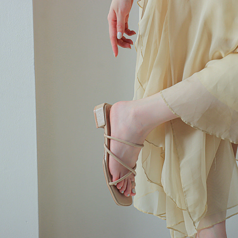 Femme Strappy Block Heel Slide Sandaler Stilla