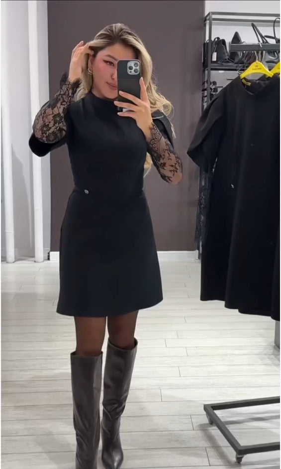 Kvinders elegante kjole med blonder og figursyet snit Stilla