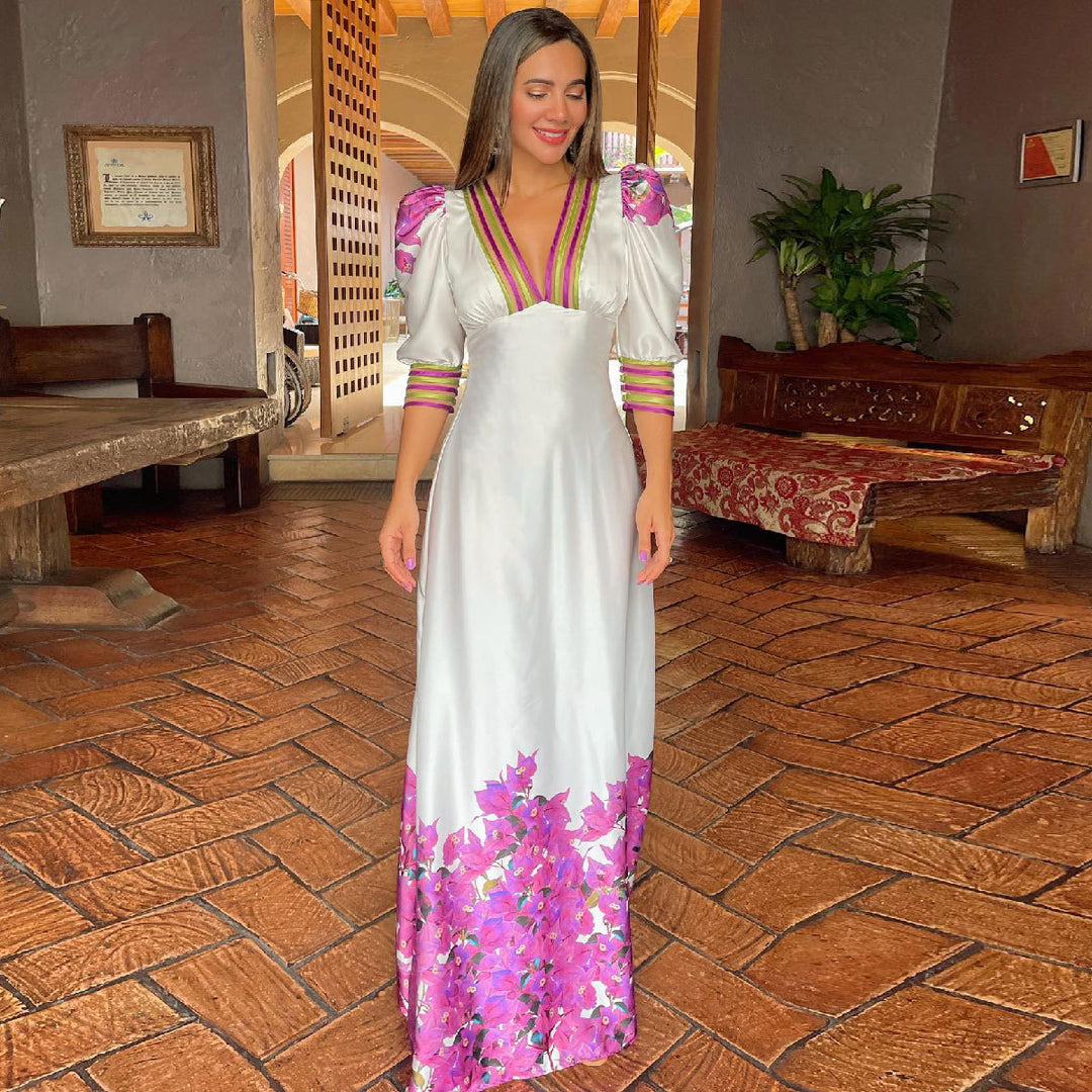Dame Maxikjole med elegante blomsterapplikationer og moderigtige pufærmer Stilla