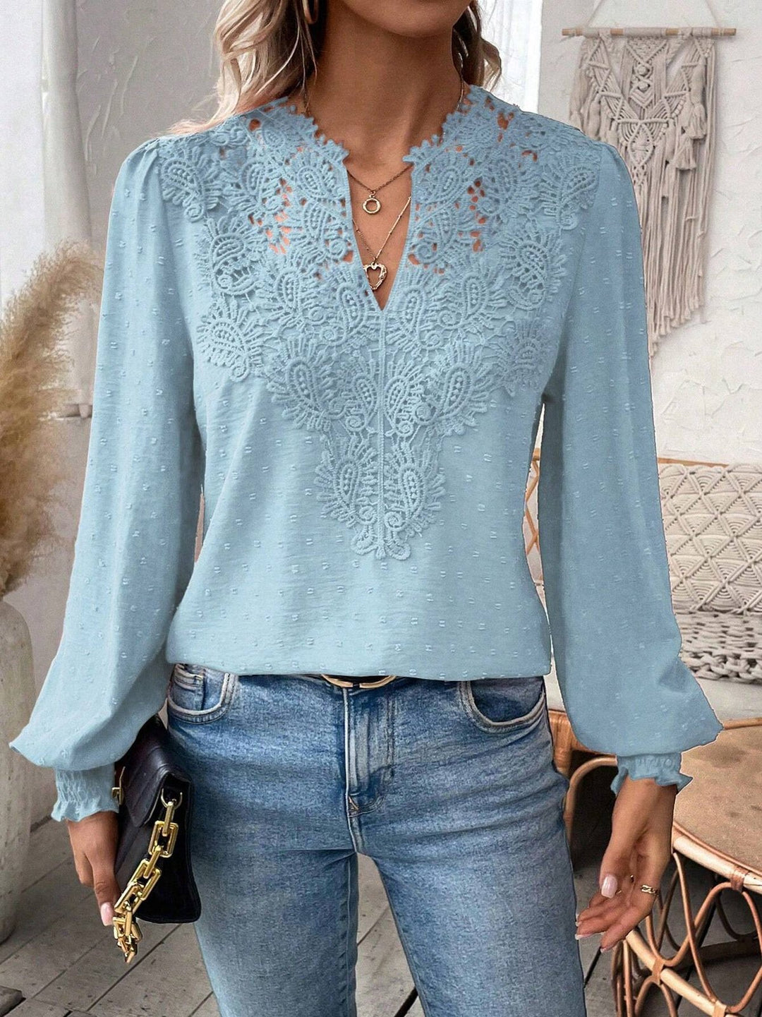 Dame elegant bluse med hulbroderi og voluminøse ærmer Stilla
