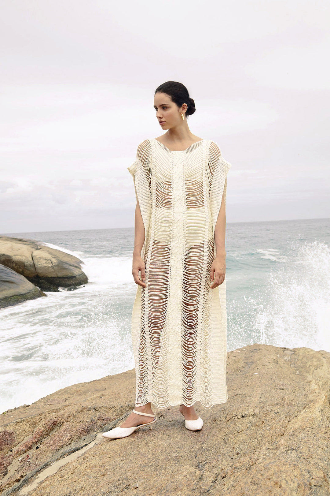 Dame Strandlinned Kaftan med kunstnerisk vævning og bredt skåret design Stilla