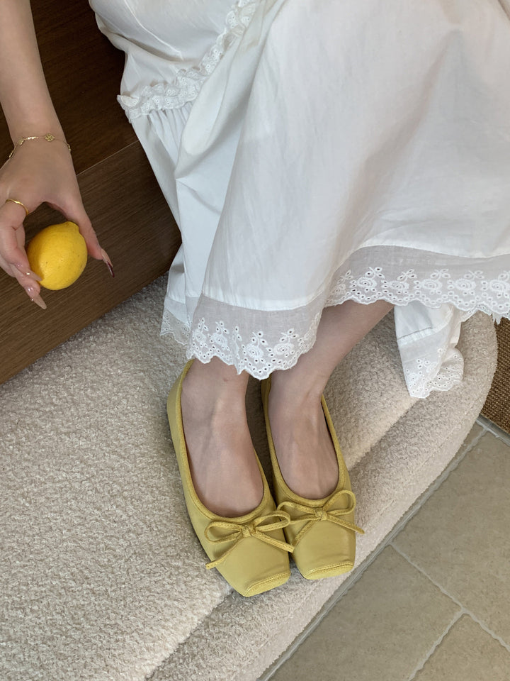 Femme Metallic Square Toe Flats med Sløjfedetalje Stilla